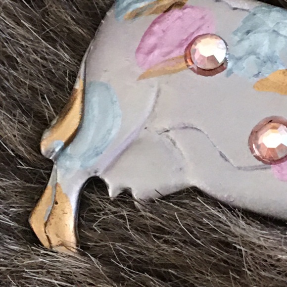 Vintage 80s Mystique Bessie the cow brooch pin - Picture 6 of 6